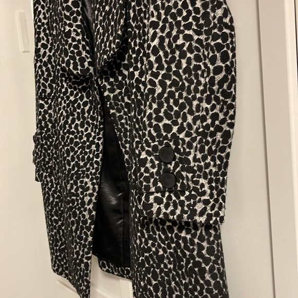 KENNETH COLE Coat - Picture 4 of 8